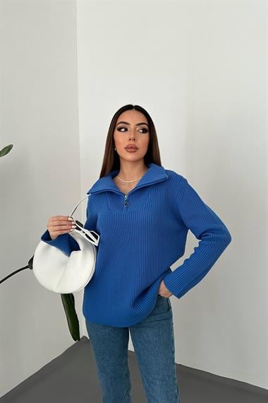 Toptan Mavi Fermuarlı ve Boğazlı Triko Kazak