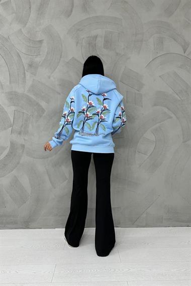 Wholesale Blue Embroidered Sweatshirt
