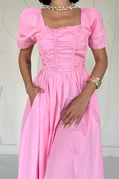 Toptan Pembe Arkası Gipe Detaylı Elbise