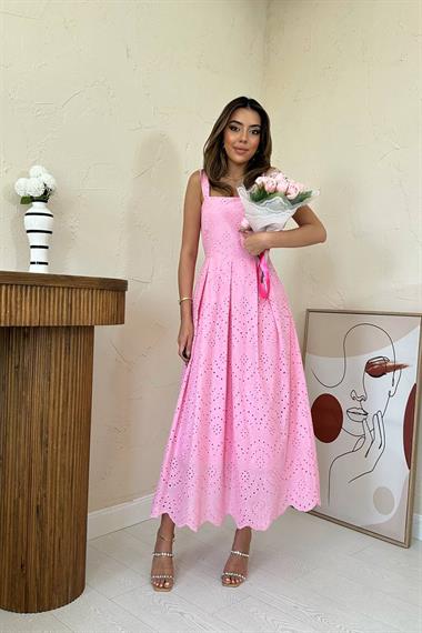 Toptan Pembe Askılı Aparatlı Brode Elbise