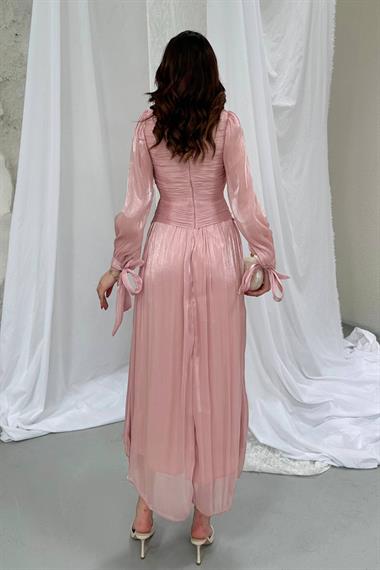 Toptan Pembe Büzgü Detaylı Manşeti Kuşaklı Elbise