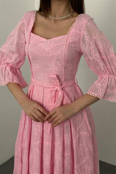 Toptan Pembe Kolu Lastikli Brode Elbise