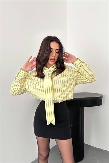 Toptan Sarı Boyundan Bağlamalı Çizgili Gömlek