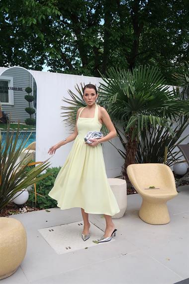 Toptan Sarı Boyundan Bağlamalı Keten Elbise