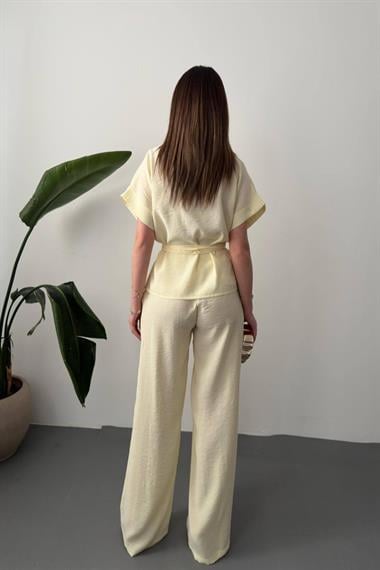 Toptan Sarı Düğme Detaylı İkili Modal Takım