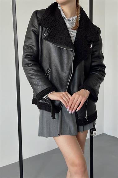 Toptan Siyah Apoletli Kürklü Ceket