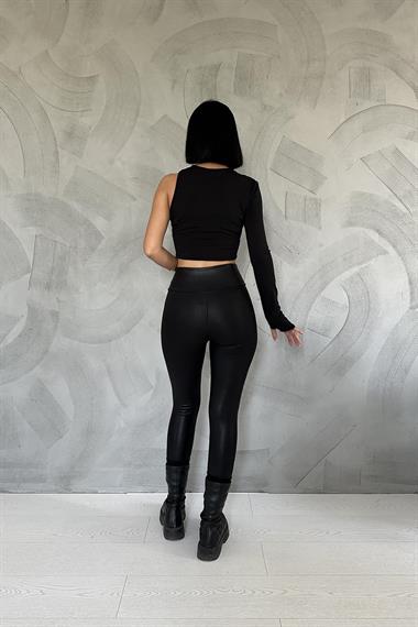Wholesale Black Asymmetric Crop