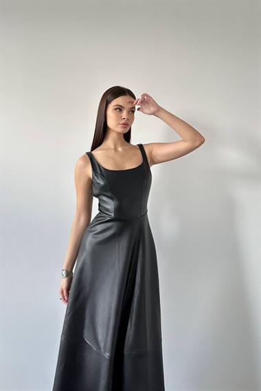 Toptan Siyah Askılı Deri Elbise