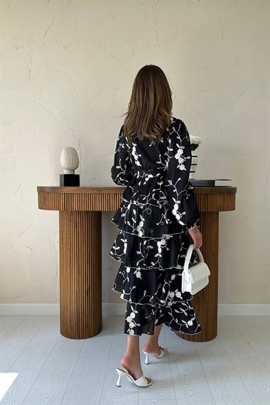 Toptan Siyah Beyaz Kat Kat Kuşaklı Elbise