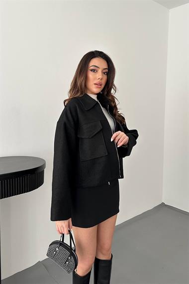 Toptan Siyah Cebi Kapaklı Kaşe Ceket