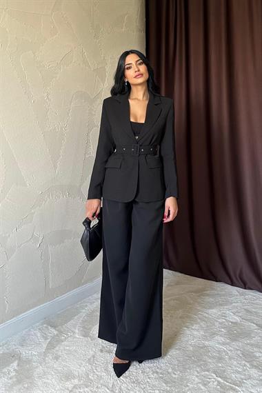 Toptan Siyah Cep Kapaklı ve Kemerli Ceket