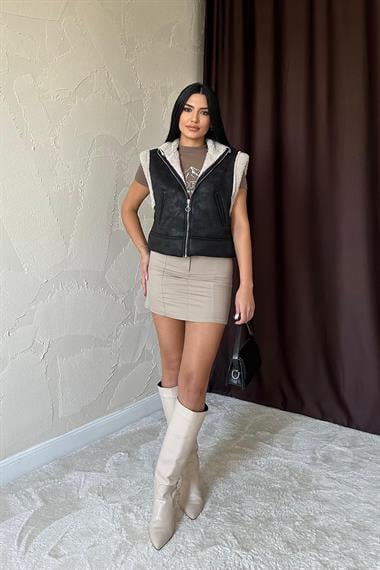 Toptan Siyah Cepli Kısa Yelek