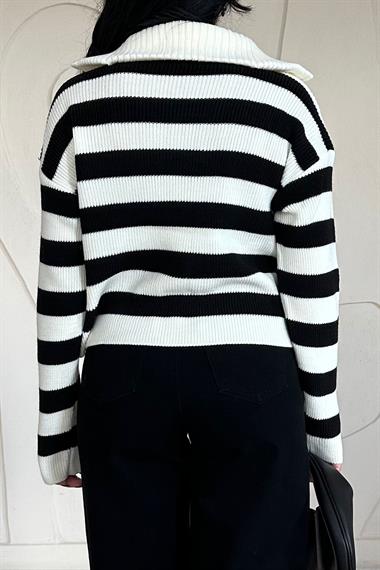 Toptan Siyah Çizgili Triko Kazak