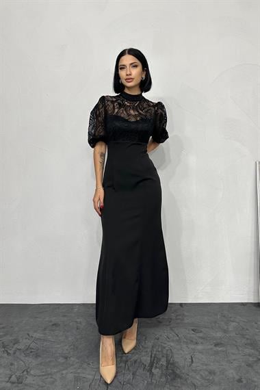 Toptan Siyah Dantel Detaylı Yakalı Elbise