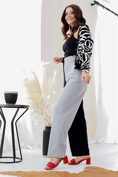 Wholesale Black Patterned and Buttoned Short Cardigan