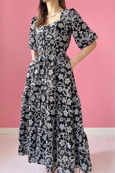 Toptan Siyah Düğmeli Brode Elbise