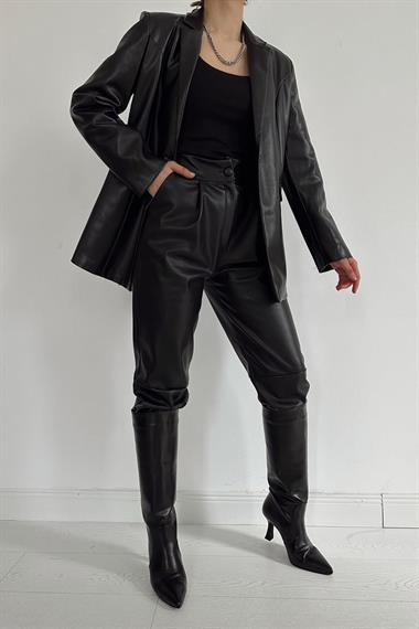 Toptan Siyah Düğmeli Deri Ceket