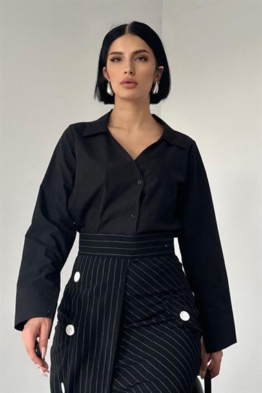 Toptan Siyah Düğmeli Gömlek