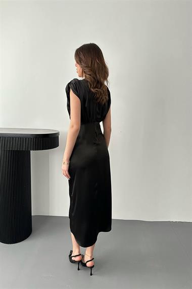 Toptan Siyah Eteği Yırtmaçlı Helen Elbise