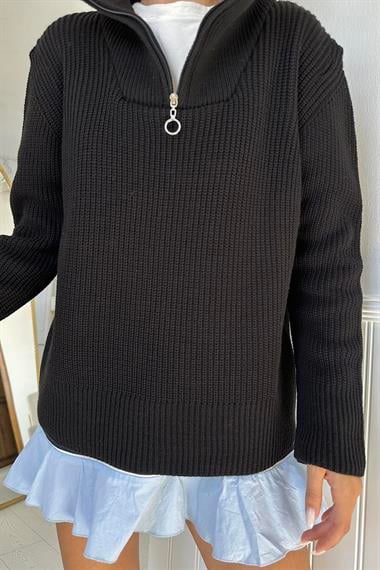 Toptan Siyah Fermuarlı ve Boğazlı Triko Kazak