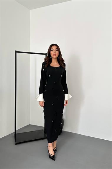 Toptan Siyah İşlemeli Atlas Elbise