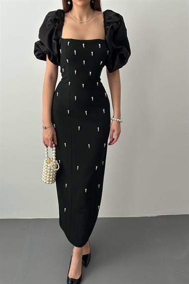 Toptan Siyah İşlemeli Kolu Garnili Elbise