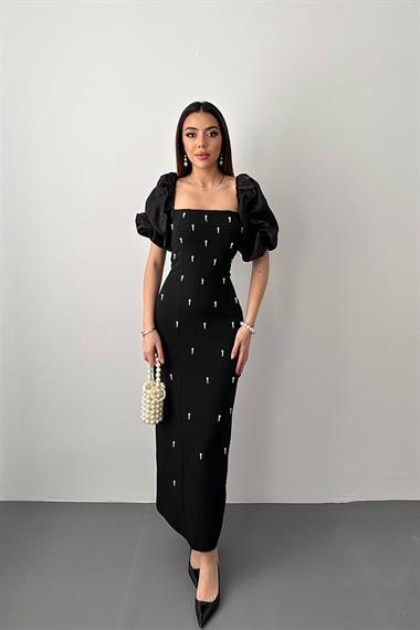 Toptan Siyah İşlemeli Kolu Garnili Elbise