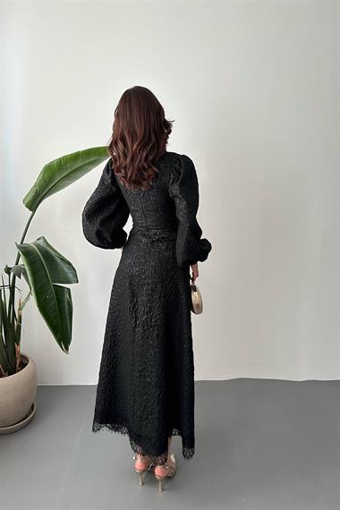 Toptan Siyah Kabartmalı Dantel Detaylı Kemerli Uzun Elbise