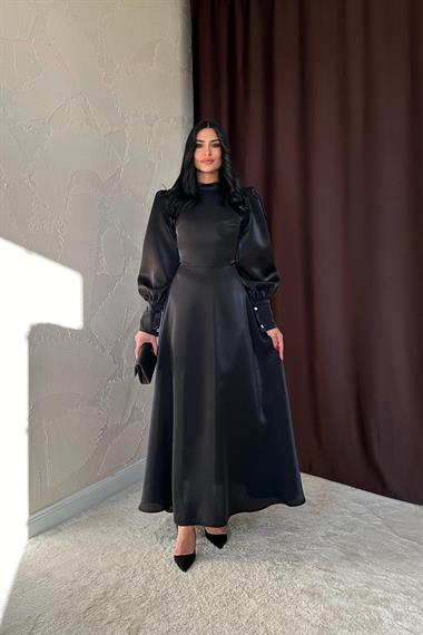 Toptan Siyah Kolları Büzgülü Uzun Elbise