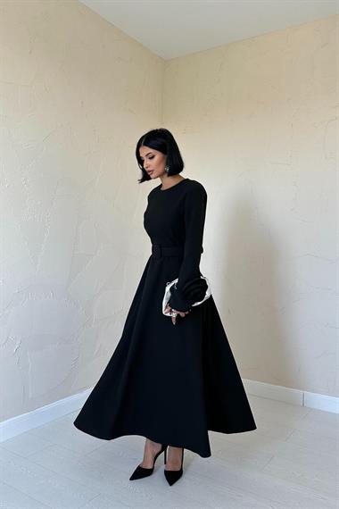 Toptan Siyah Kolları Güllü A-Line Elbise