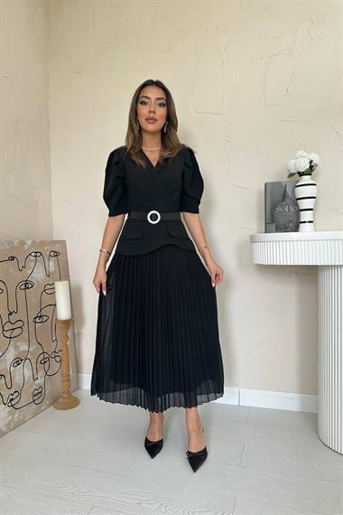 Toptan Siyah Kruvaze Yaka Piliseli Elbise