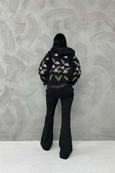 Wholesale Black Embroidered Sweatshirt