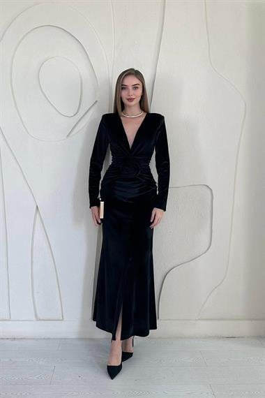 Toptan Siyah Önü Yırtmaçlı Güllü Elbise