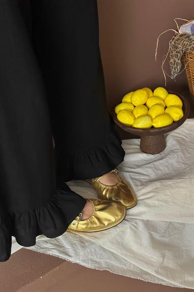 Toptan Siyah Paçası Fırfırlı Keten Pantolon