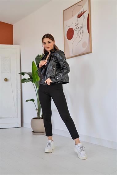 Toptan Siyah Parlak Deri Ceket