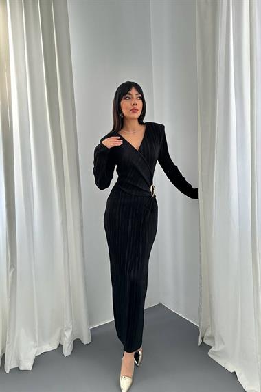 Toptan Siyah Piliseli Tokalı Elbise