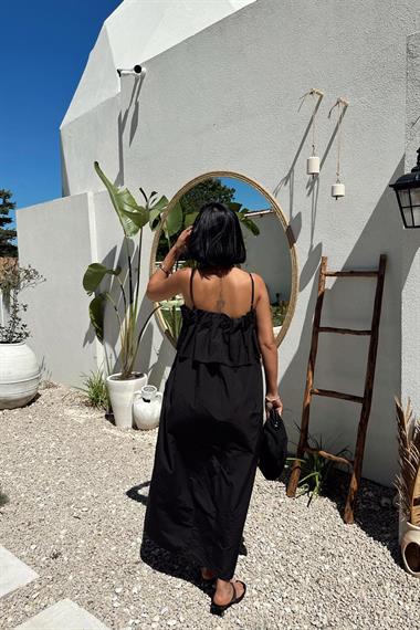 Toptan Siyah Spagetti Yaka Önü Pileleli Elbise