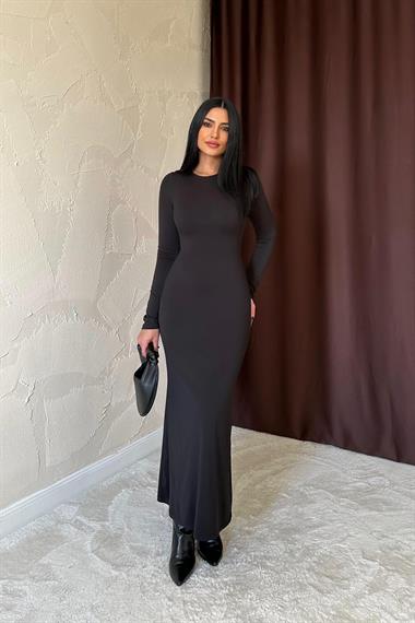 Toptan Siyah Vücudu Saran Uzun Elbise