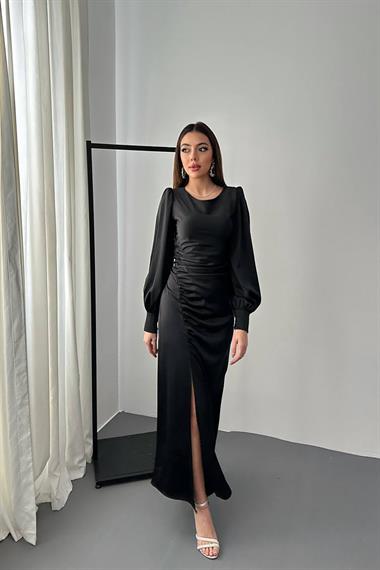 Toptan Siyah Yanı Büzgülü Yırtmaçlı Saten Elbise