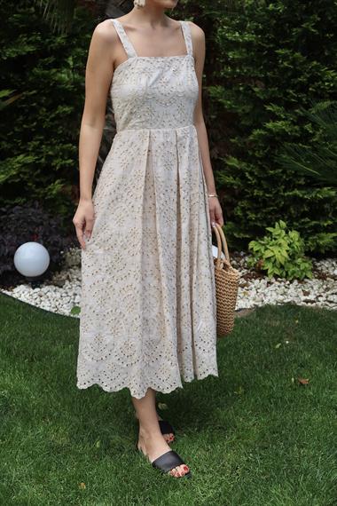 Toptan Vizon Askılı Aparatlı Brode Elbise