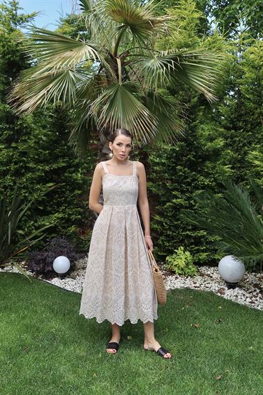 Toptan Vizon Askılı Aparatlı Brode Elbise