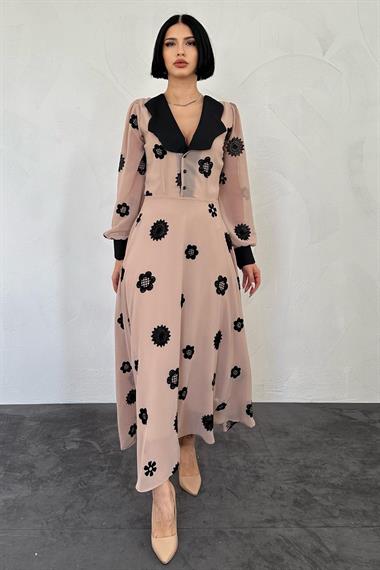 Toptan Vizon Yaka Nakışlı Elbise