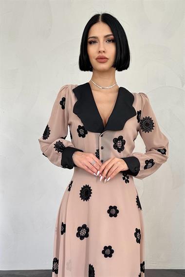 Toptan Vizon Yaka Nakışlı Elbise