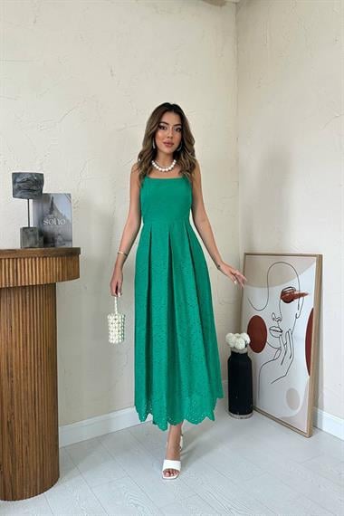 Toptan Yeşil Askılı Aparatlı Brode Elbise