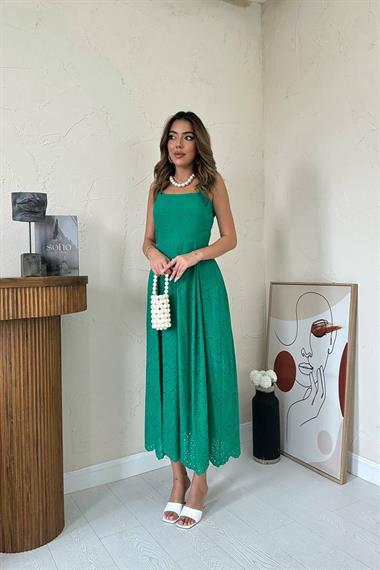 Toptan Yeşil Askılı Aparatlı Brode Elbise