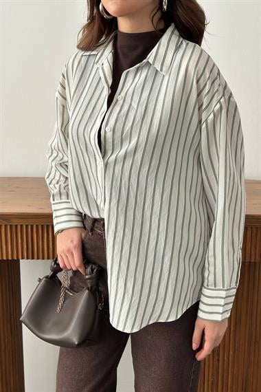 Toptan Yeşil Çizgili Gömlek