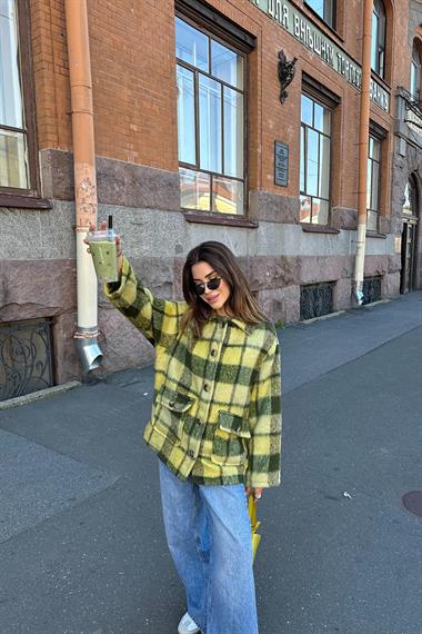 Toptan Yeşil Düğmeli Ekoseli Kadın Kaban