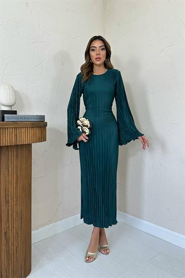 Toptan Zümrüt Kuşaklı Pliseli Elbise