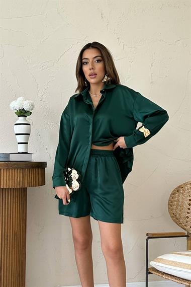 Toptan Zümrüt Saten Şortlu Takım