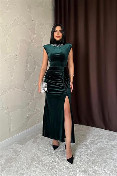 Toptan Zümrüt Yakası Taşlı Büzgülü Elbise